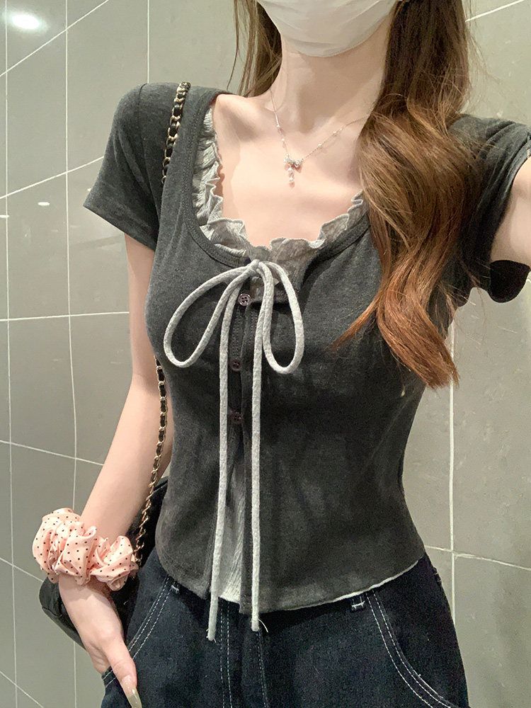핫걸 회색 u 칼라 나비 넥타이 반팔 티셔츠 여성 여름 프릴 몸매 가꾸기 페이크 레이어드 miu 첨부 된 의류