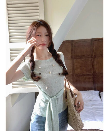 원본 원단 여름 새로운 스트랩 몸매 가꾸기 슬림해 보이는 한 부서 달콤함 라운드 넥 슬림해 보이는 맨위