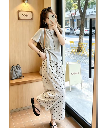 자이언트 잘 생긴 ootd 착용 가져 가라. 전체 집합 2026 새로운 회색 반팔 티셔츠 여성 여름 와이드 팬츠 투피스 슈트