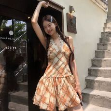 批发原版做法蕾丝拼接露背v领挂脖<b class='q'>连衣裙</b>修身格纹短裙辣妹风收腰a字裙
