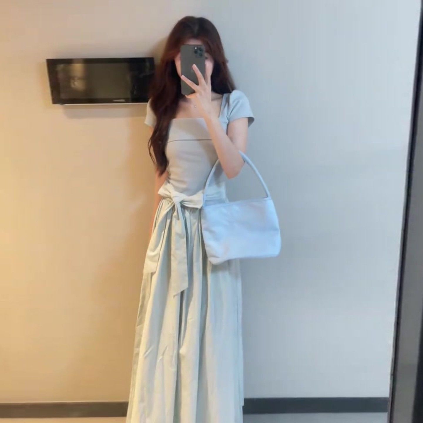 프랑스식 부드러운 바람 광장 칼라 반팔 여성 드레스 2026 여름 새로운 허리 수축 레이스업 롱 스커트 자이언트 잘 생긴 치마