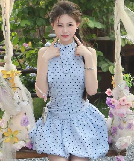 원본 것 있음 네리 파란색 도트 무늬 스트랩 행침 목 드레스 해변가 휴가 핫걸 허리 수축 꽃밭 미니 스커트