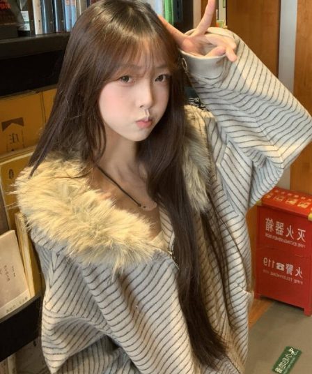 순수한 Mianhua 면 털이 있고 두꺼운 스트라이프 후드 지퍼 후드티 여성 코트 가을 겨울 모피 칼라 맨위