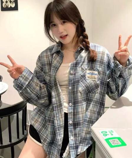체크무늬 자외선 차단 셔츠 여성 코트 여름 2024 새로운 루즈핏 막대기 표시 함 의류 디자인 센스 작은 대중 셔츠
