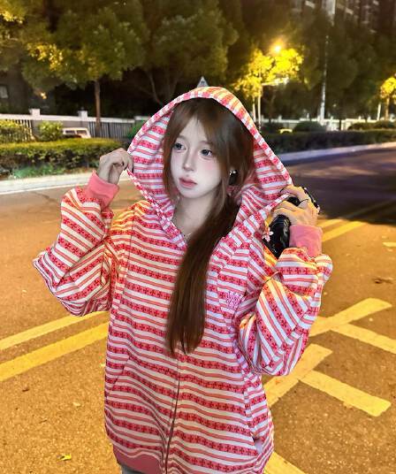 얇은 스타일 털이 있는 전체 자수 이후 패키지 칼라 순수한 Mianhua 면 복합 후드티 여성