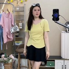 批发40支棉 92棉8氨纶 200斤大码<b class='q'>女装</b>胖MM夏季新款设计感短袖T恤上衣