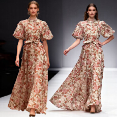 批发新款<b class='q'>宫廷</b>风走秀设计重工立体花朵泡泡袖<b class='q'>连衣裙</b>+印花吊带5色