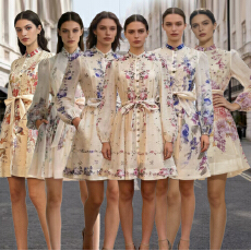 批发2026新款度假风定位花钉钻短款大<b class='q'>裙摆</b>连衣裙两件套 6色