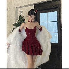 批发灰尘邓邓圣诞奇妙夜设计师款小众满天星气质连衣裙 荷叶边裙