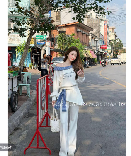 10 가족 오리지널 파란색 스트라이프 폴로 칼라 비스듬한 어깨 알파벳 프린트 긴팔 와이드 레그 팬츠 투피스 세트