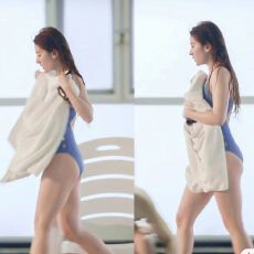 批发재고있음同款竞速专业游泳馆修身显身材少女法式高级感度假