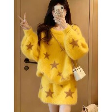 批发2025秋<b class='q'>冬</b>新款慵懒风黄色星星毛绒毛衣套装女甜美显瘦针织套装