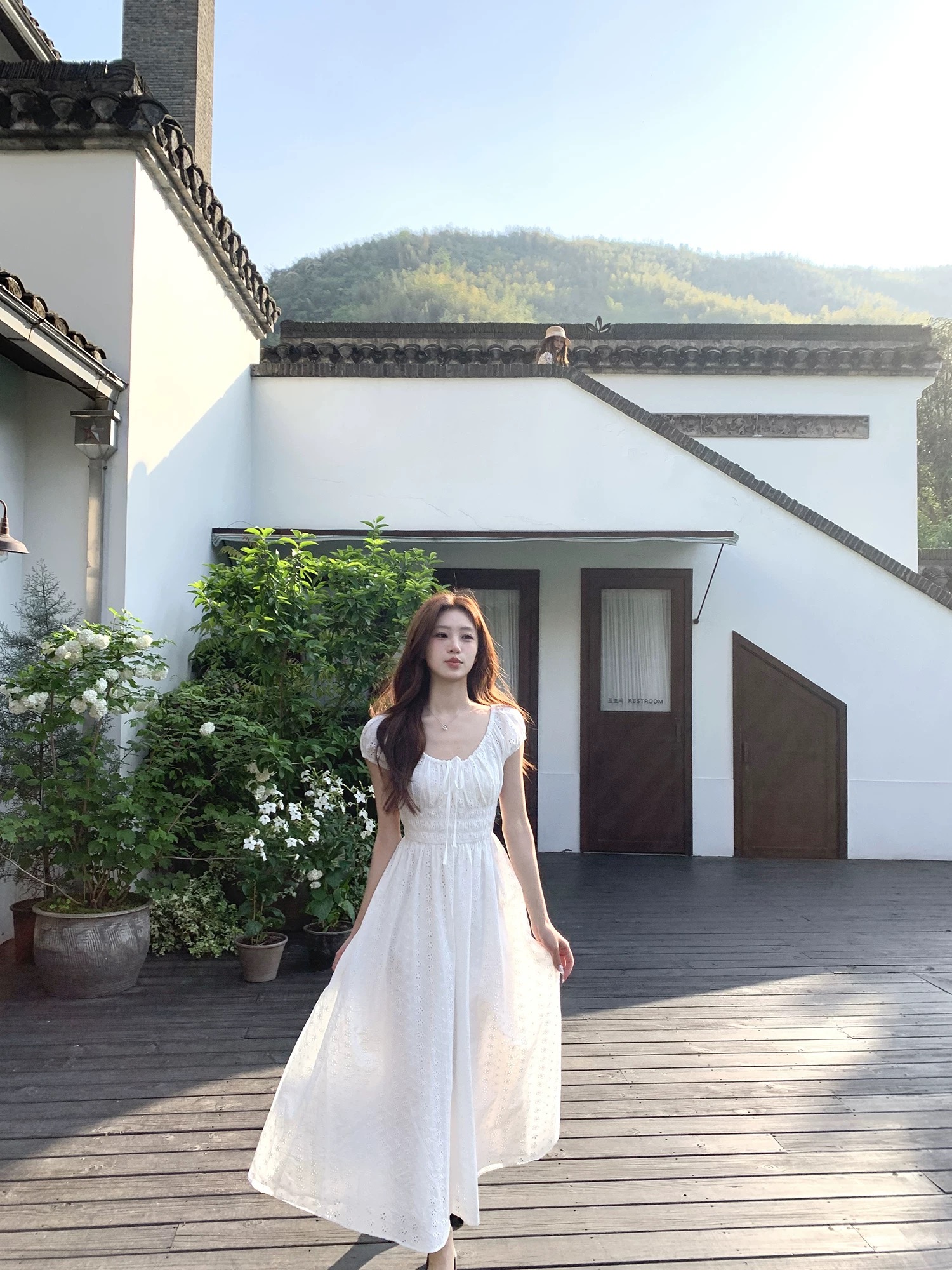 녹색 섬 화이트 자수 시리즈 슬림해 보이는 프랑스식 허리 수축 드레스