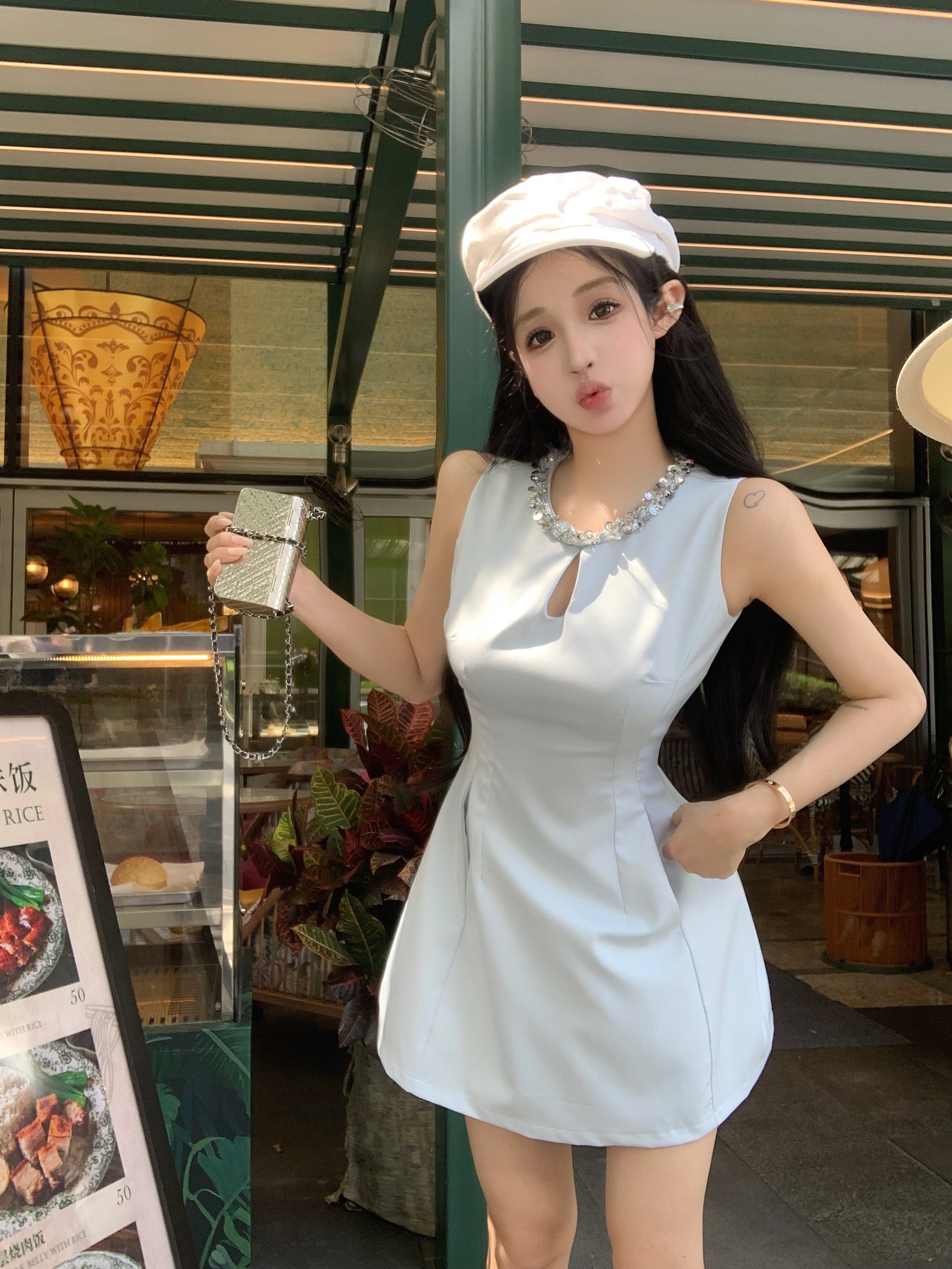 실사 민소매 프랑스식 여성 드레스 2025 여름 고급 센스 조끼 스커트 A라인 스커트 천 골드 치마