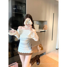 批发实拍 法式<b class='q'>镂空</b>一字肩毛衣女秋冬新款纯欲性感修身针织<b class='q'>衫</b>露肩上衣