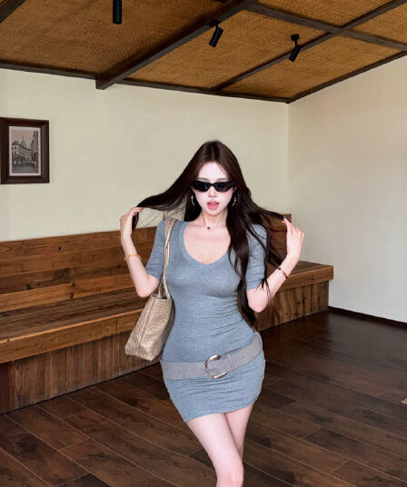 실사 순수한 로얄 자매 바람 드레스 중간 소매 슬림해 보이는 몸매 가꾸기 핫걸 디스플레이 몸