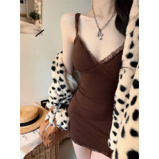 批发2026早春纯欲风辣妹<b class='q'>波点</b>小吊带背心女春夏木耳边修身内搭美背