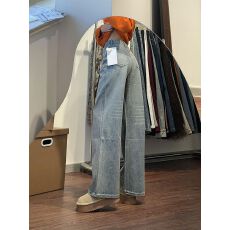 批发辣妹时尚烫钻微喇牛仔裤女2026春秋新款高腰显瘦不贴腿阔腿喇叭裤