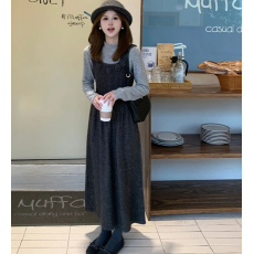 批发2025冬日繁花】小个子冬季新款时尚洋气厚款绣花毛织连衣裙