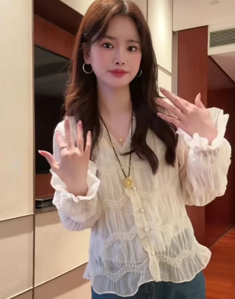 2026 봄 안개 실 무거운 작업 프랑스식 3 차원 레이스 디자인 센스 V넥 오른쪽 실크 긴팔 셔츠