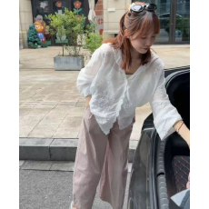 批发2026设计感重工薄款钩花蕾丝韩版<b class='q'>宽松</b>连帽防晒衬衣