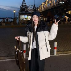 批发2025年冬季新款棉服短款时尚<b class='q'>韩版</b>加厚小众拼色连帽外套现货款