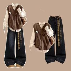 时尚套装#学院保暖厚款毛衣搭甜美宽松衬衫搭美式潮流直筒牛仔裤