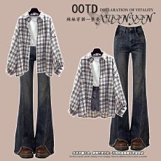 批发时尚套<b class='q'>装</b>#百搭单件格子衬衫外套搭配复古毛边开叉微喇牛仔<b class='q'>裤</b>女