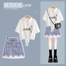 批发<b class='q'>时尚</b>套装#日系小清新<b class='q'>运动</b>风上衣搭配韩版排扣蕾丝拼接花边高腰裙