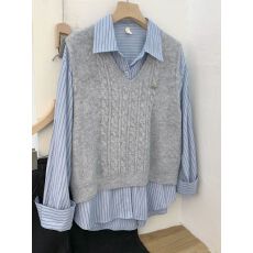 批发针织马甲女宽松叠穿毛衣时尚新款学院风灰色麻花v领单毛衣无衬衫