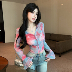 批发实价 透视网纱木耳边<b class='q'>喇叭袖</b>开衫防晒衣扎染印花披肩空调衫小外套