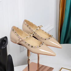 批发法式尖头坡跟内增高一字带玛丽珍鞋女铆钉百搭<b class='q'>气质</b>通勤单鞋