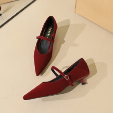 批发韩版风气质尖头浅口一字式扣带低跟女鞋高级感绒面职场单鞋女