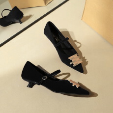 韩版复古风绒面低跟女鞋金属扣尖头浅口一字扣带单鞋女