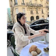 批发国貂毛皮草马甲冬季名媛纯色百搭连帽保暖短款马夹上衣