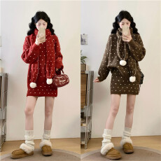 批发<b class='q'>实拍</b>~红色波点毛球套装新款韩系一整套穿搭毛衣针织半身裙三件套