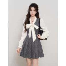 批发大码女装法式初恋灰色v领连衣裙收腰学院风百褶裙子