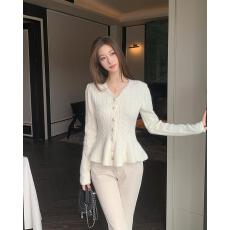 批发大码女装法式高级感小香风<b class='q'>秋</b>冬季设计感收腰显瘦上衣