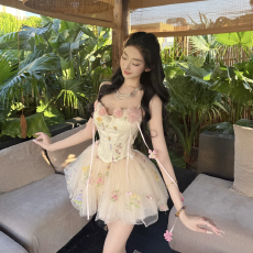 批发大码女装新款<b class='q'>甜美</b>温柔风吊带碎花纱纱女款连衣裙礼服