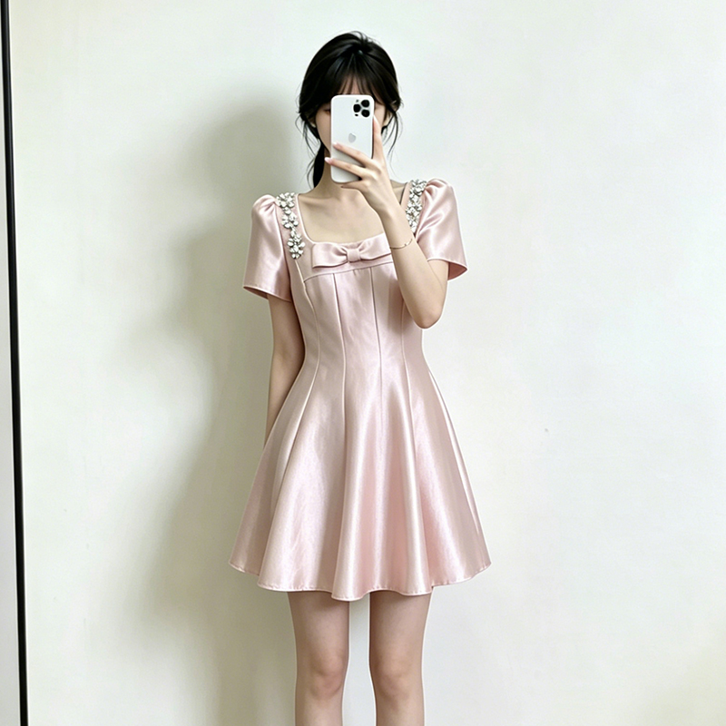 빅 사이즈 여성 의류 프랑스식 순수한 욕망 천 금빛 바람 여름 슬림해 보이는 나비 매듭 점프 슈트 치마
