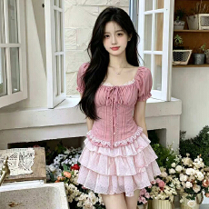 批发大码女装夏季纯欲甜妹露肩挂脖上衣蛋糕短裙