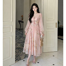 批发大码女装夏季法式碎花收腰显瘦度假风灯笼袖连衣裙子