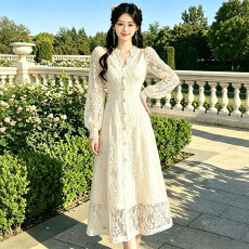 批发2026法式秋冬气质温柔风小个子甜美蕾丝长袖<b class='q'>连衣裙</b>