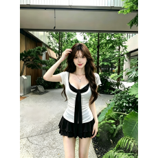 批发实拍实价~韩系白色大U领<b class='q'>短袖</b>T恤蝴蝶结<b class='q'>修身</b>收腰设计感套装