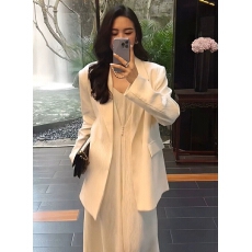 批发<b class='q'>加肥</b>大码春秋款西装套装女微胖mm吊带裙西服外套显瘦两件套200斤