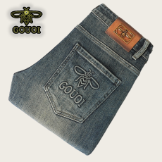 批发GOUOI小蜜蜂秋冬男士牛仔裤轻奢高端<b class='q'>印花</b>弹力修身小脚男装长裤子