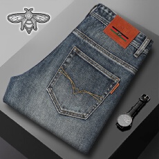 批发GOUOI小蜜蜂秋冬款男牛仔裤<b class='q'>高端</b>绣花弹力修身小直筒高档剌绣长裤