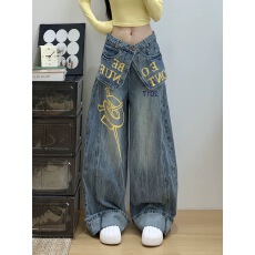 批发设计感双腰搭片字母印花牛仔裤女2026<b class='q'>春</b>季美式水洗显瘦弯刀阔腿裤