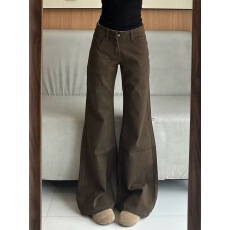 批发棕咖色微喇<b class='q'>牛仔</b>裤女秋冬新款美式低腰宽松显瘦直筒喇叭裤子