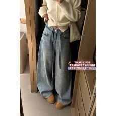 满天星烫钻阔腿牛仔裤女秋冬2026新款时尚超好看宽松直筒裤